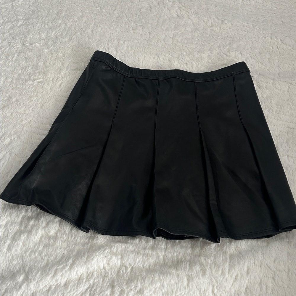 Abercrombie Kids Black Skirt size 15/16